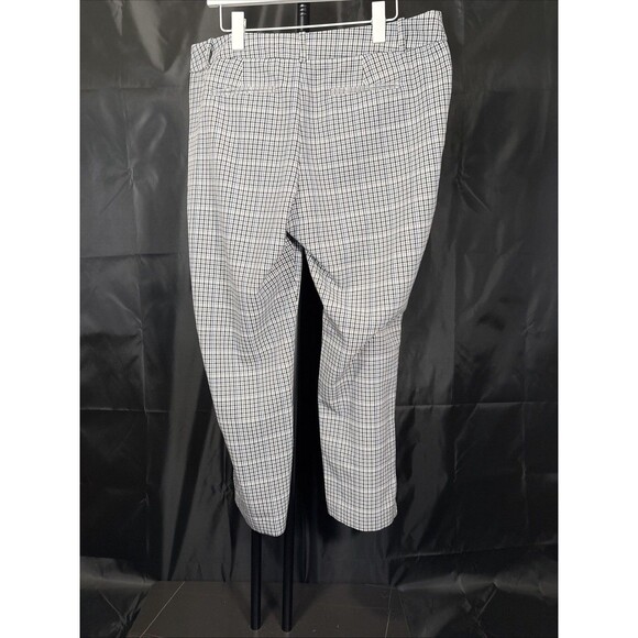 A New Day Pants Womens Size 14 Plaid Stretch Flat Front Mid Rise Tapered Leg - Picture 6 of 9